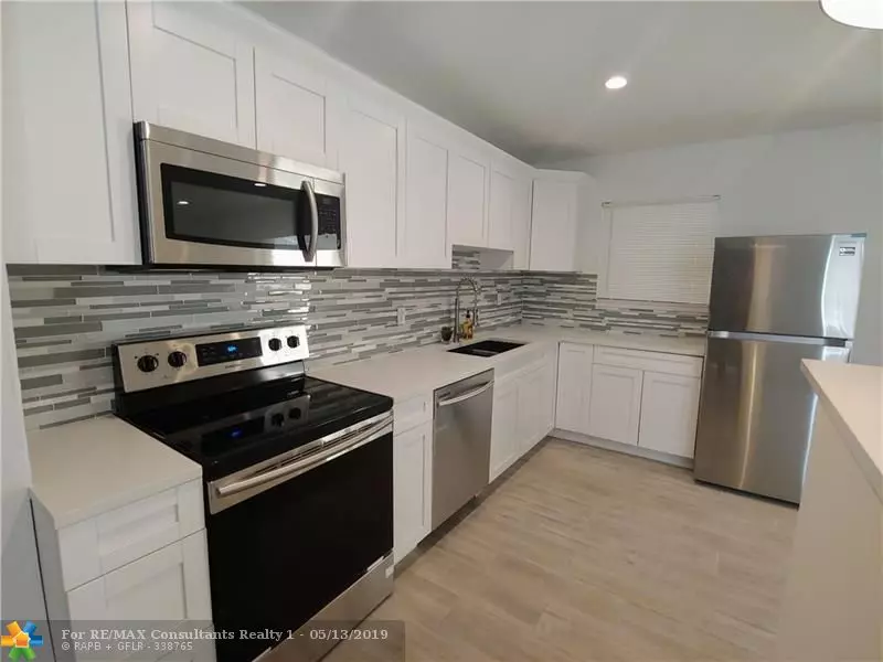 1260 NE 202nd St, North Miami Beach, FL 33179