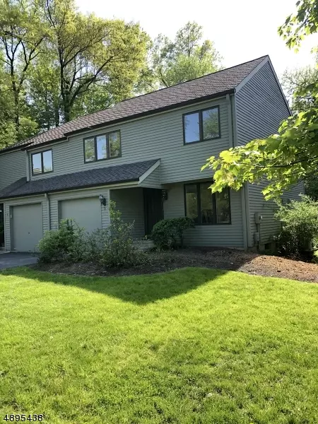 5 LENAPE DR, Roseland Boro, NJ 07068