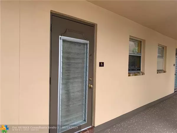 Sunrise, FL 33322,9370 Sunrise Lakes Blvd  #105