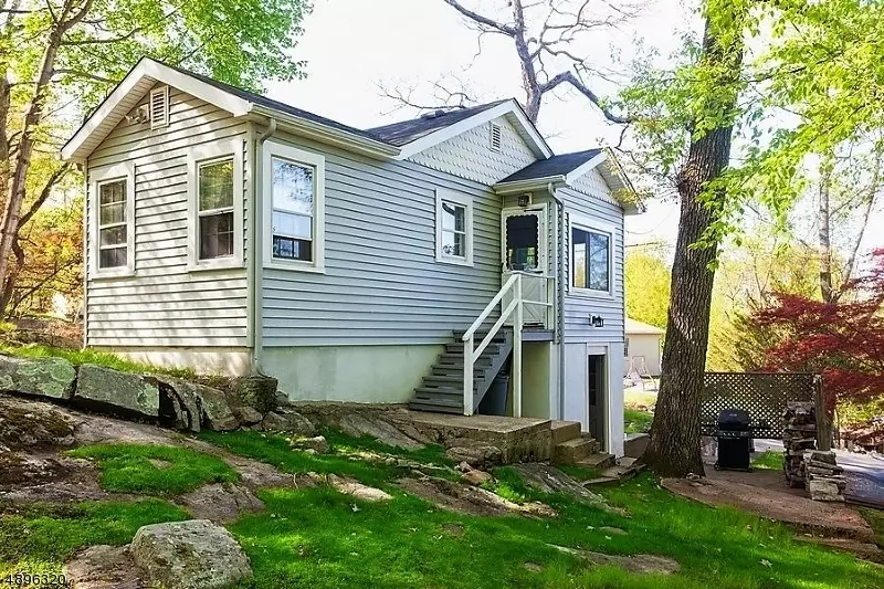 36 WILDWOOD SHORES DR, Hopatcong Boro, NJ 07843