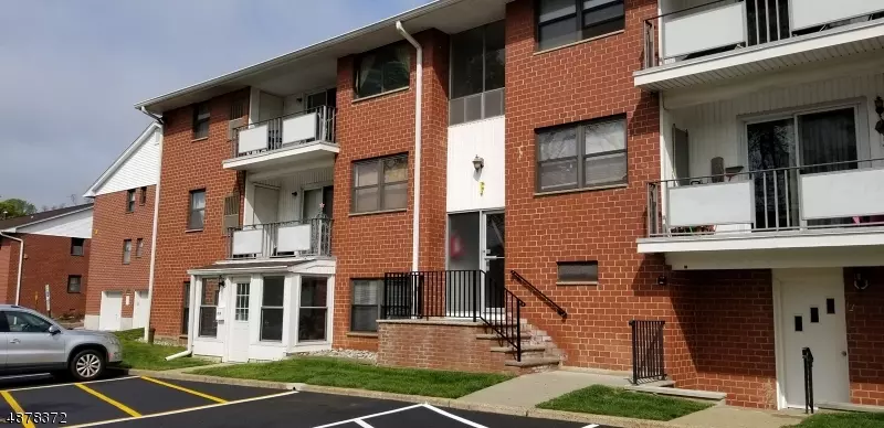 1300 ROCK AVE /F6, North Plainfield Boro, NJ 07060