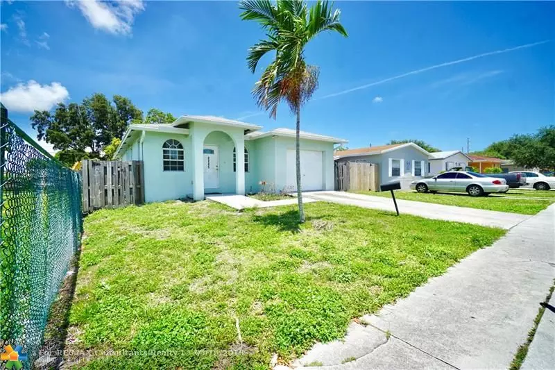 2245 Farragut St, Hollywood, FL 33020