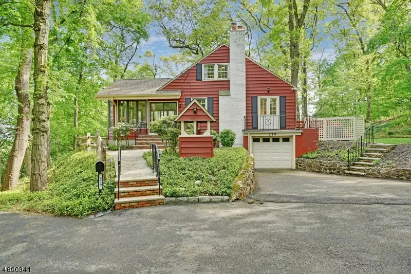 379 SUMMIT RD, Mountainside Boro, NJ 07092