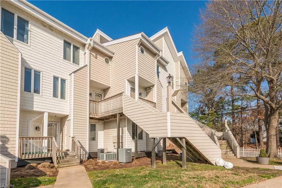 100 Pinewood RD #322, Virginia Beach, VA 23451
