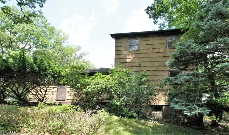 26 CORNELL WAY, Hopatcong Boro, NJ 07843