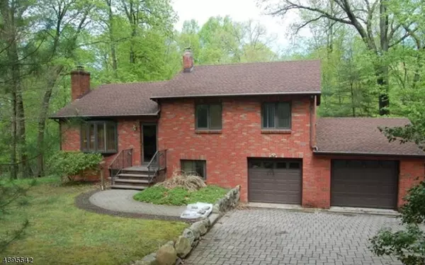 146 BREAKNECK RD, Oakland Boro, NJ 07436