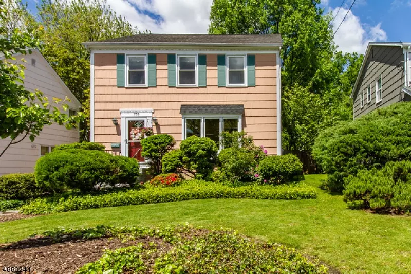 Westfield Town, NJ 07090,709 OAK AVE