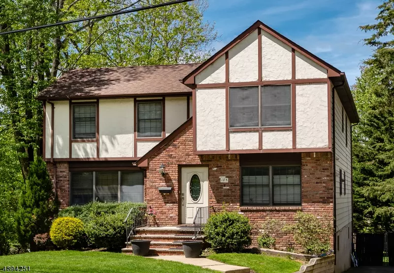185 RUNNYMEDE RD, West Caldwell Twp., NJ 07006