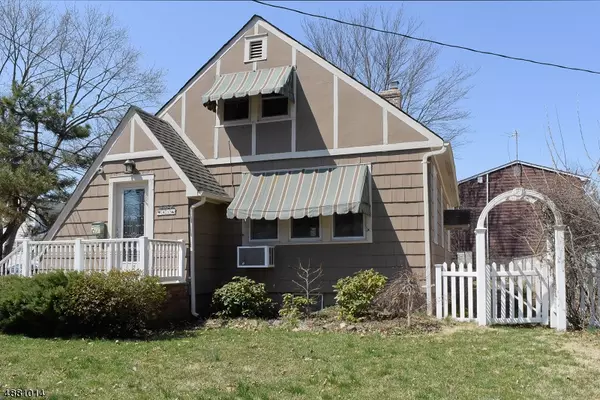 41 PASSAIC AVE, Roseland Boro, NJ 07068