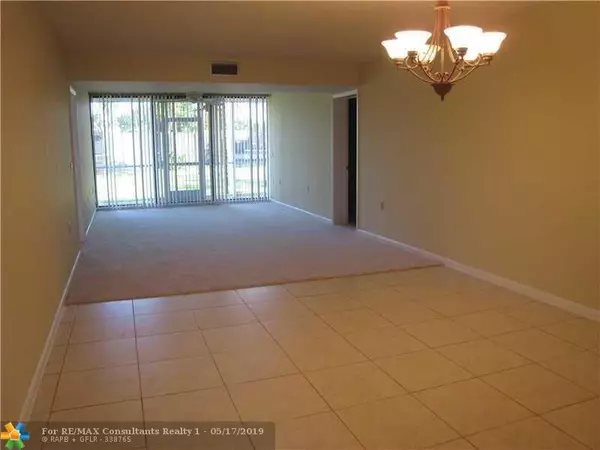 Boca Raton, FL 33433,6133 BALBOA CIRCLE  #105