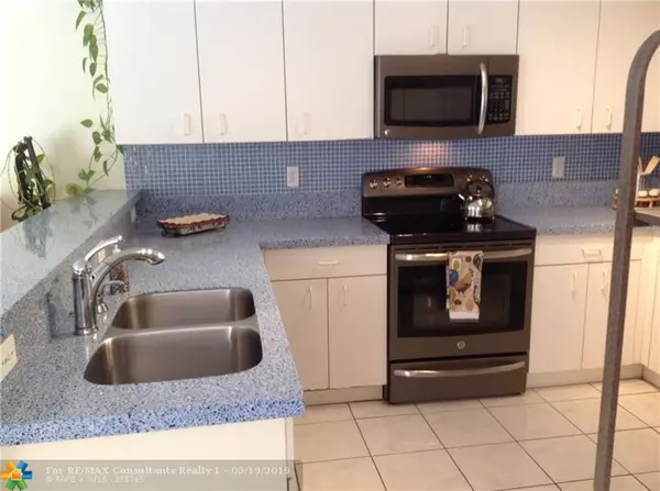 Pompano Beach, FL 33064,4137 Eastridge Cir