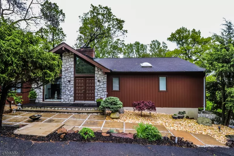 2652 Far View, Scotch Plains Twp., NJ 07092