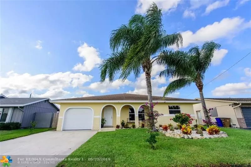 3291 SW 3rd St, Deerfield Beach, FL 33442