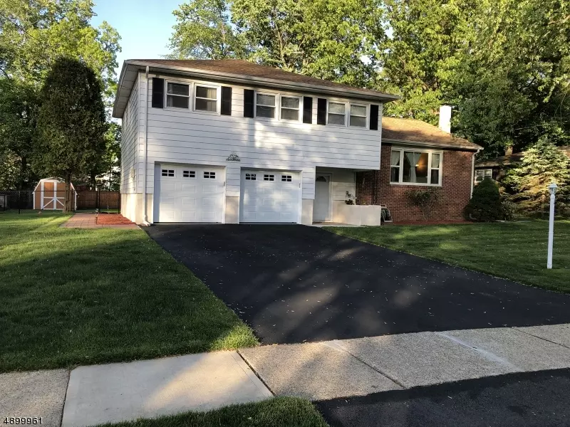 Roxbury Twp., NJ 07876,16 TOBY DR