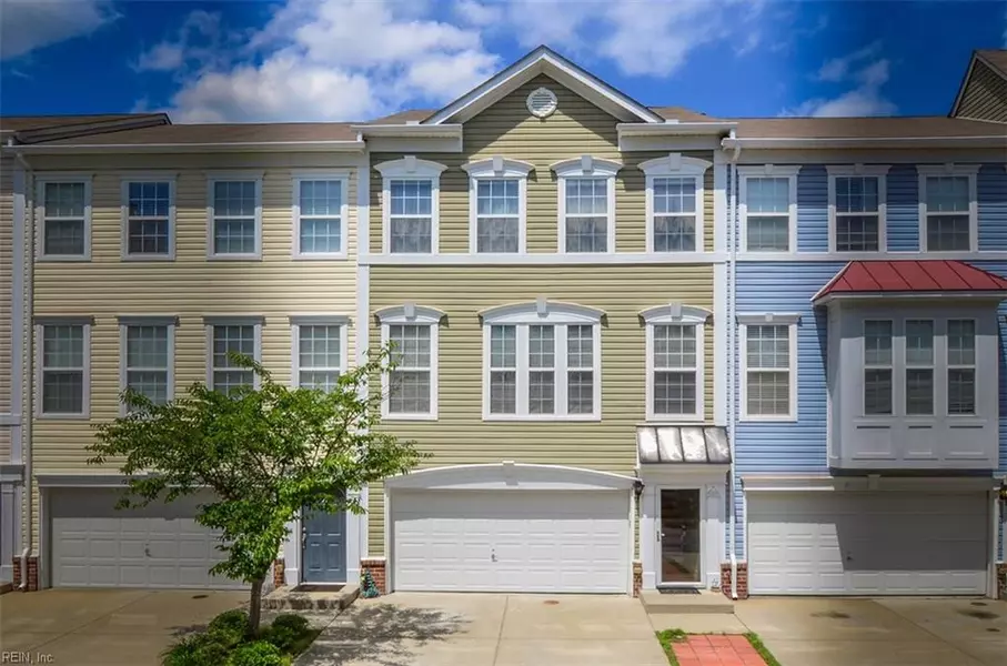 561 Jessica CIR, Newport News, VA 23606