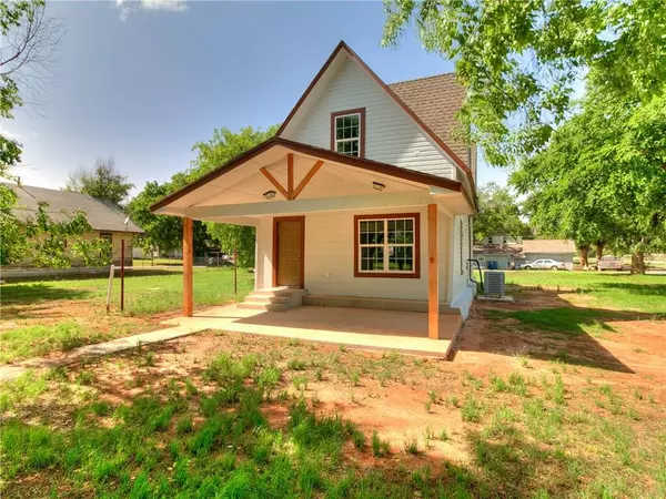 232 E Fay Avenue, Kingfisher, OK 73750