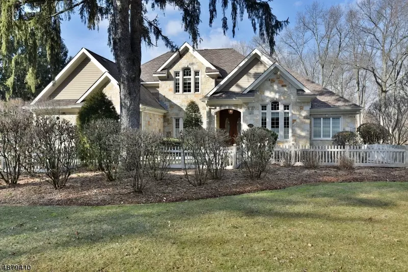 285 E SADDLE RIVER RD, Upper Saddle River Boro, NJ 07458