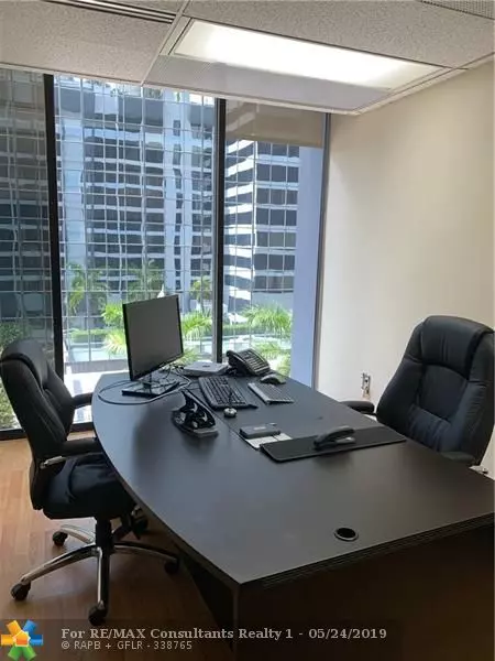 Miami, FL 33131,1110 Brickell Ave  #403