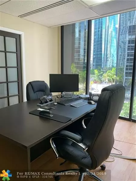 Miami, FL 33131,1110 Brickell Ave  #403