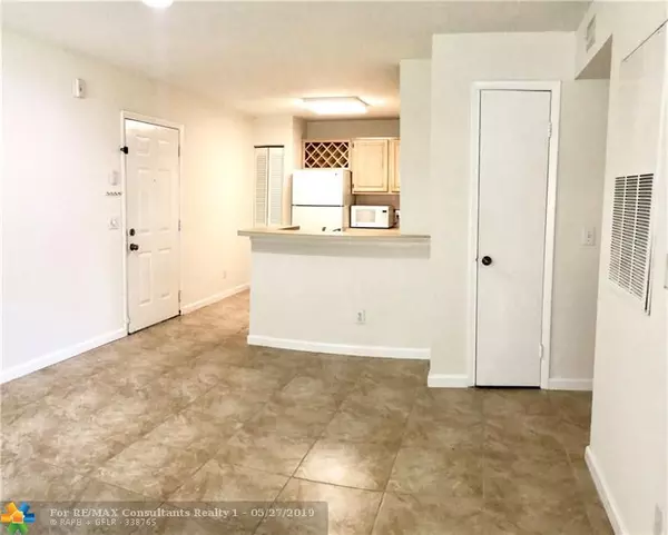 Delray Beach, FL 33445,1885 Palm Cove Blvd  #10-103