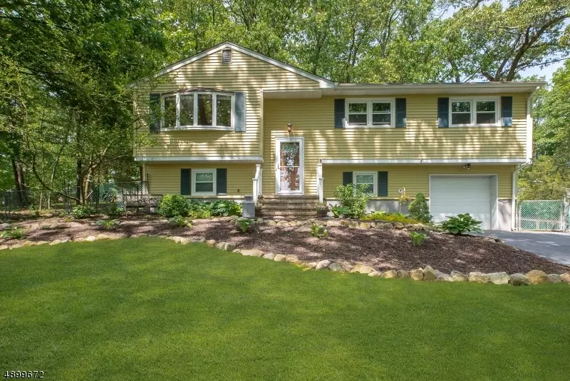 8 RIVER RD, Boonton Twp., NJ 07005