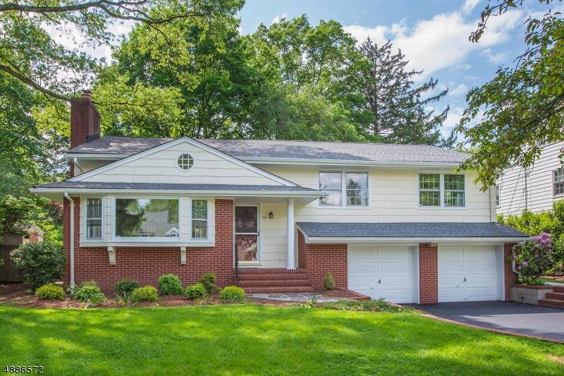22 GREENVIEW WAY, Montclair Twp., NJ 07043