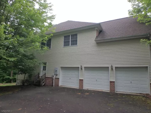 Tewksbury Twp., NJ 07830,19 LAUREL MOUNTAIN WAY