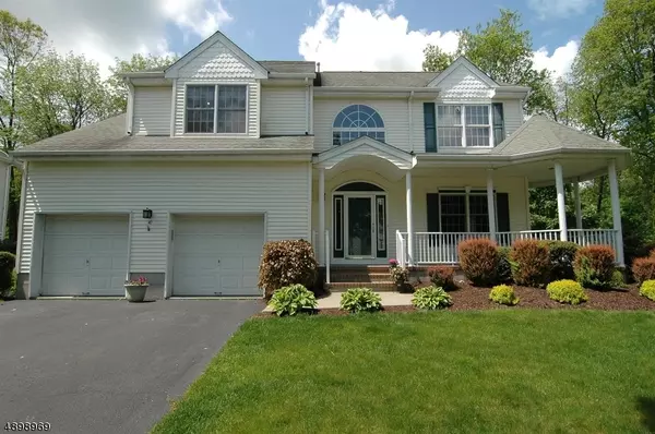 10 STOWE CT, Roxbury Twp., NJ 07852