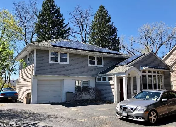 1560 RIVER RD, Teaneck Twp., NJ 07666