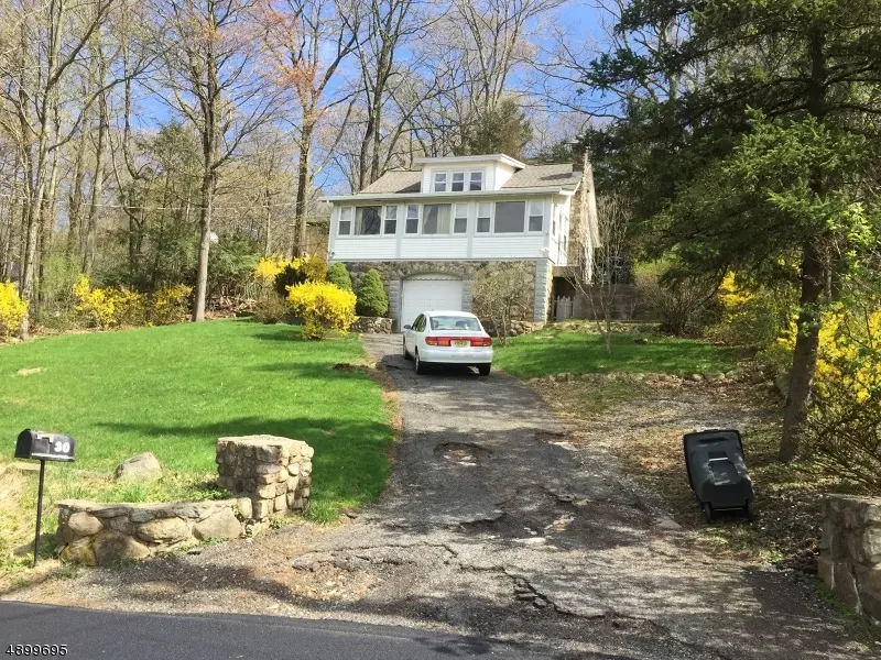 Roxbury Twp., NJ 07850,30 CAYUGA AVE