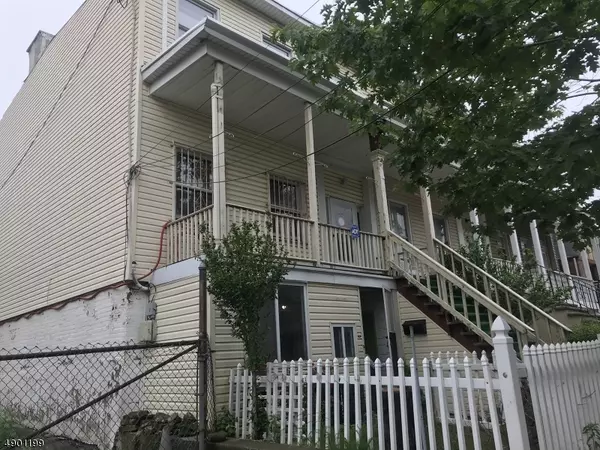 76 STORMS AVE, Jersey City, NJ 07306