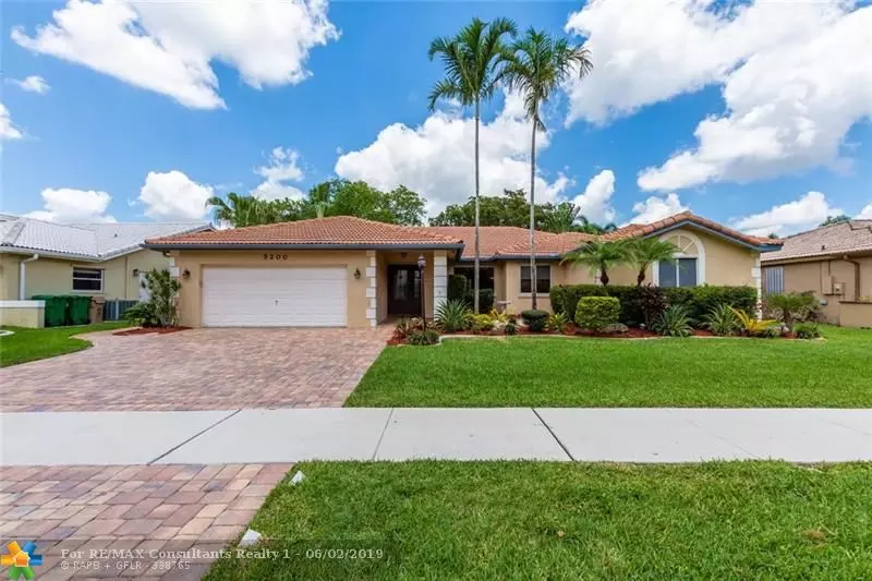 5200 Hawkes Bluff Ave, Davie, FL 33331