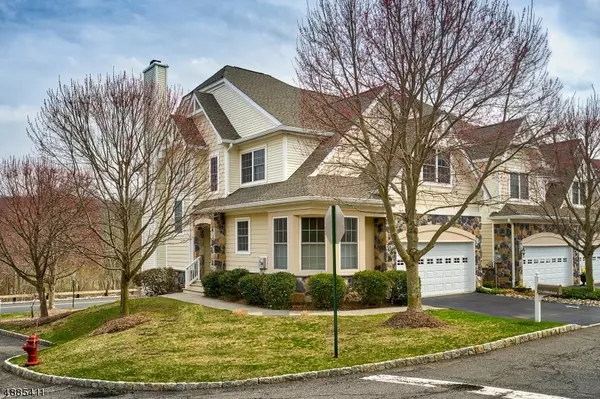 2 COBBLE STONE CT, Oakland Boro, NJ 07436