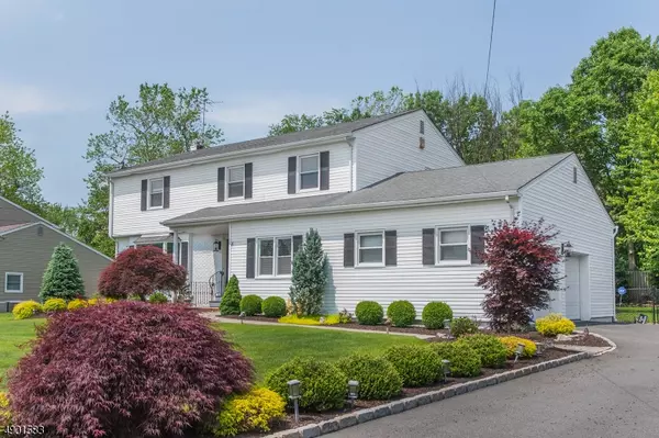 West Caldwell Twp., NJ 07006,4 ESSEX PL