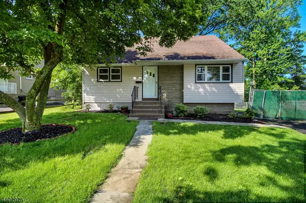 616 WASHINGTON AVE, Roselle Boro, NJ 07203