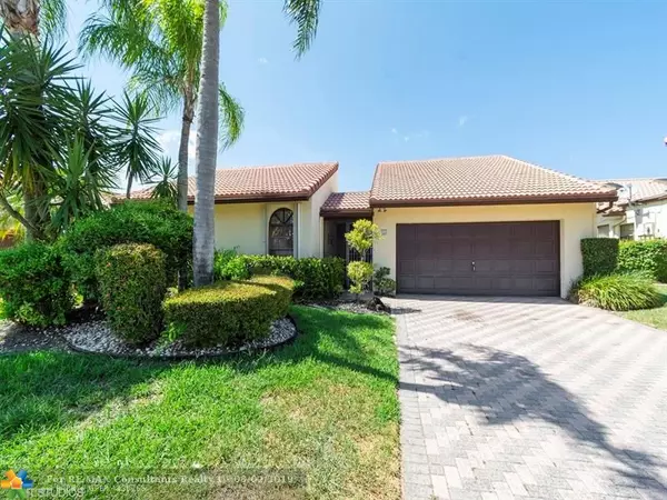 Tamarac, FL 33321,7024 Golf Pointe Cir