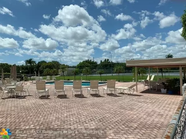 Boca Raton, FL 33428,23277 Barwood Ln  #208