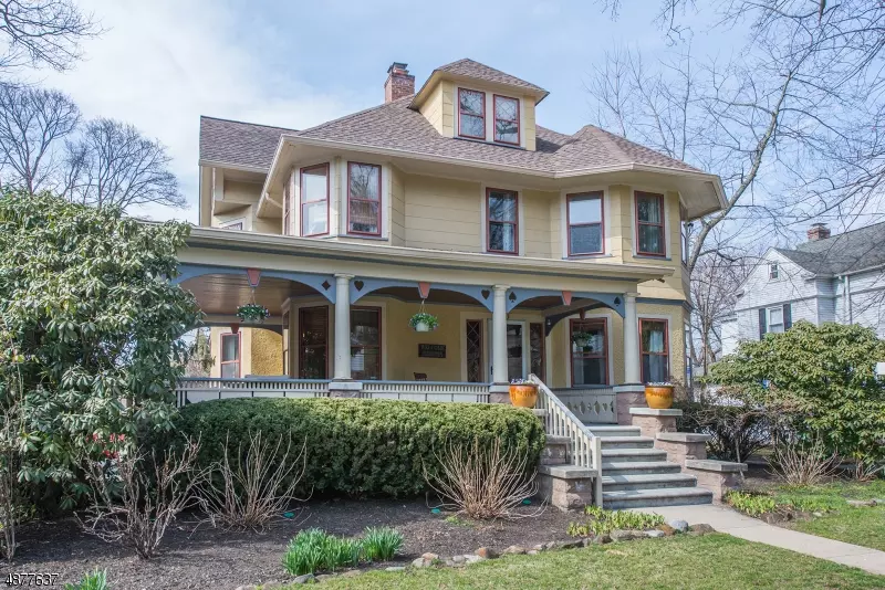 43 FOREST AVE, Caldwell Boro Twp., NJ 07006