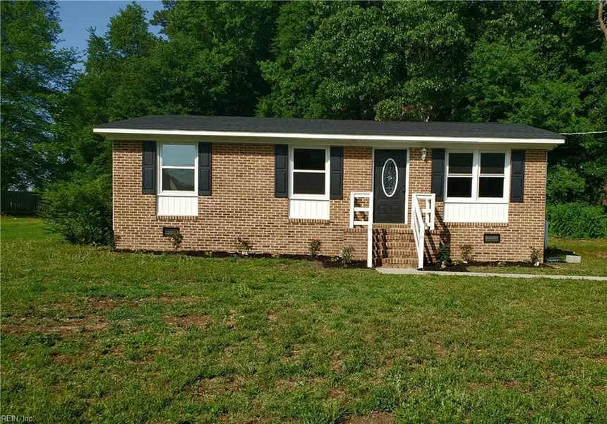 125 Meadowbrook LN, Smithfield, VA 23430