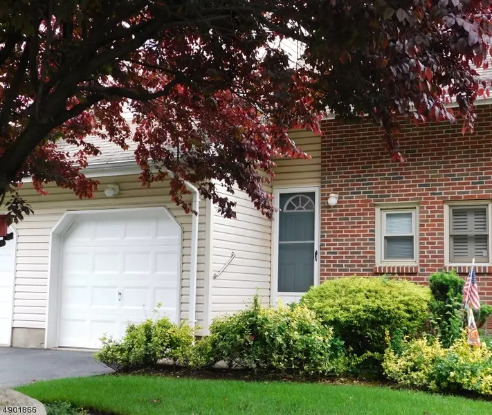45 ROYAL AVE UNIT 8 #8, Hawthorne Boro, NJ 07506