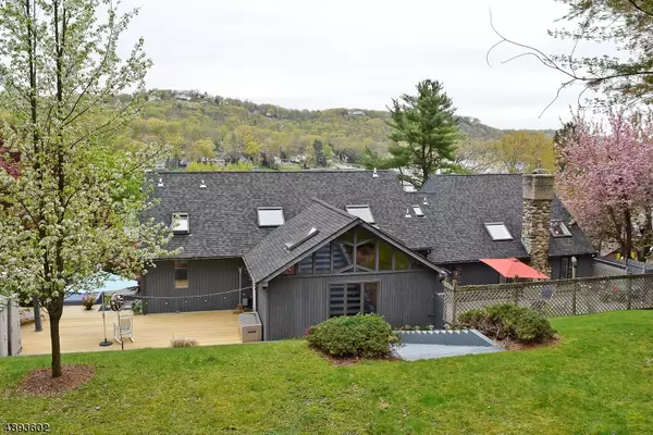 83 BIRCH PKY, Byram Twp., NJ 07871