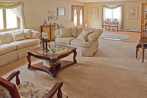 52 HILLCREST AVE, Montville Twp., NJ 07045
