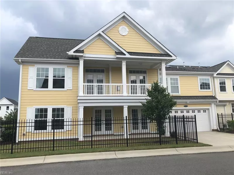 301 Keystone WALK #A2, Suffolk, VA 23435