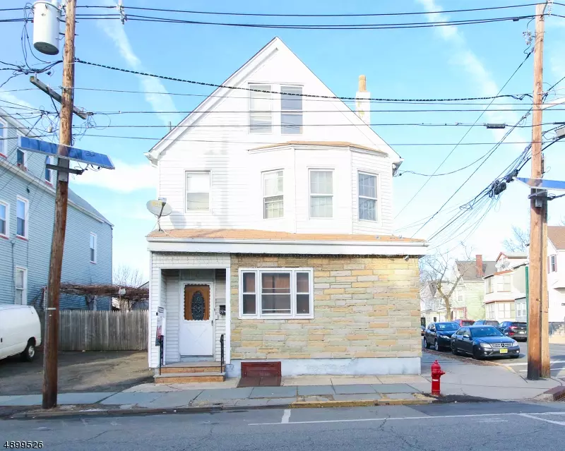 Kearny Town, NJ 07032,17 HALSTEAD ST