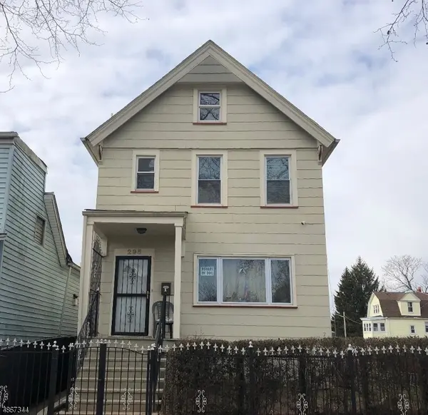 295 SHEPARD AVE, East Orange City, NJ 07018