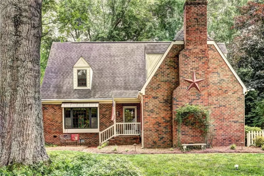 140 Country Club DR, Williamsburg, VA 23188