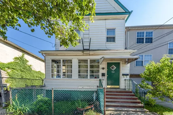 842 LAFAYETTE ST, Elizabeth City, NJ 07201