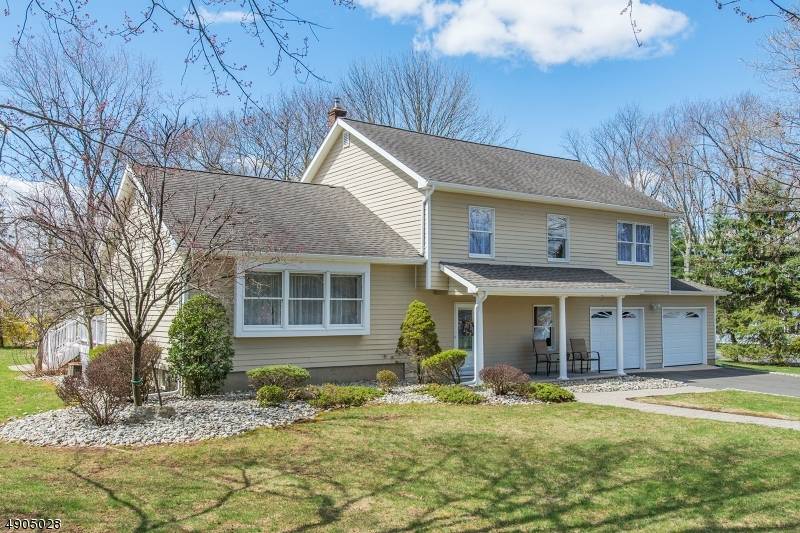 12 BATTLE HILL RD, Bernards Twp., NJ 07920