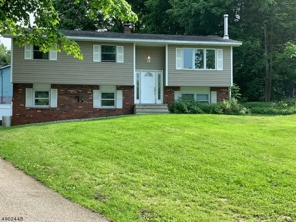 308 E LAKESHORE DR, Vernon Twp., NJ 07422