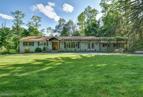 245 Whitenack Road, Bernards Twp., NJ 07931